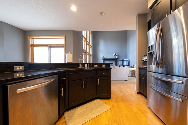 Building Photo - 7122 Harrison Hill Trail