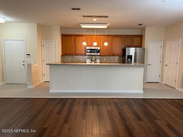 Foto del edificio - 11251 Campfield Dr