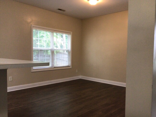Building Photo - 12418 Winget Rd