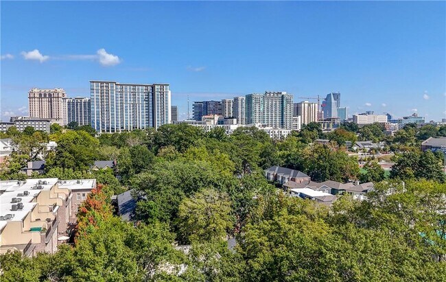 Foto del edificio - 70 Sheridan Dr NE