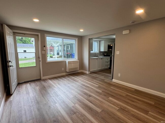 Foto del edificio - 423 N Cypress St