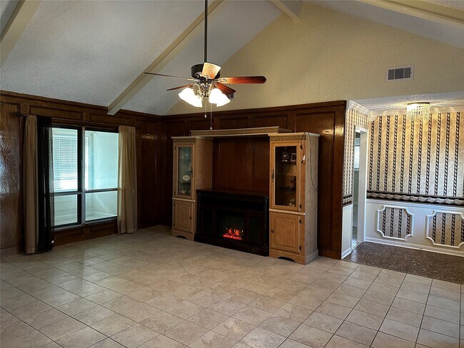 Foto del edificio - 330 Maybrook Dr