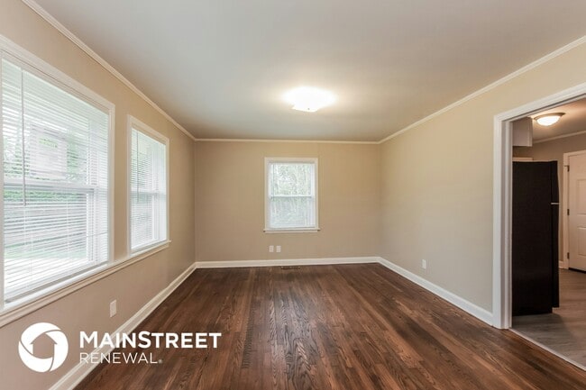 Building Photo - 651 Reeves Ct