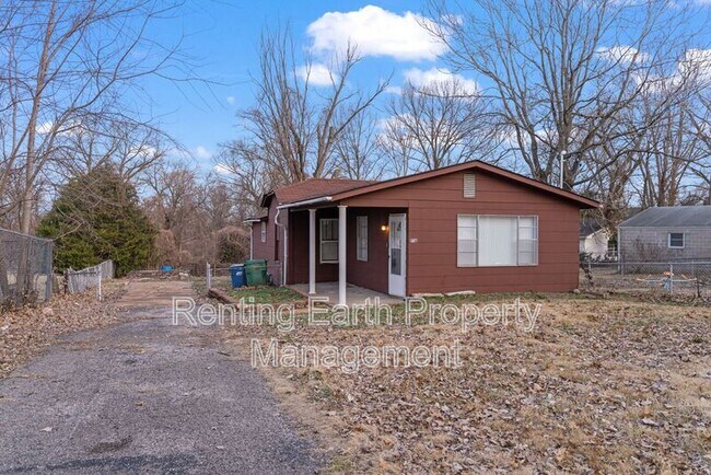 Foto del edificio - 9746 Diamond Dr