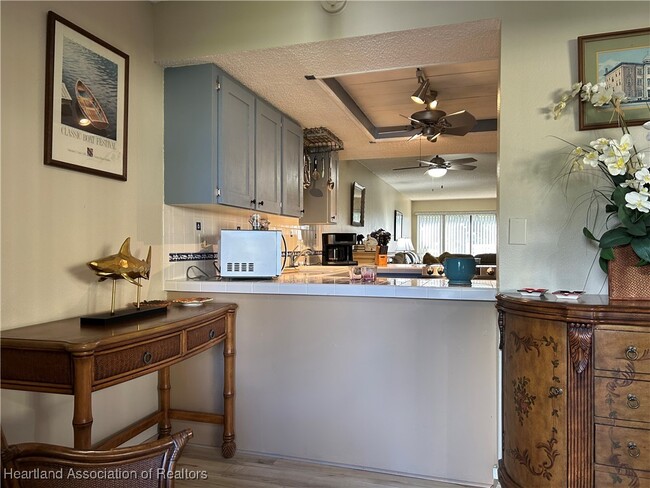 Foto del edificio - 5740 Matanzas Dr