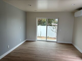 Foto del edificio - 1528 W 223rd St