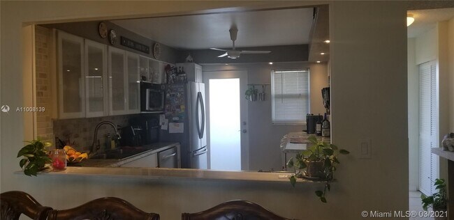 Foto del edificio - 1175 NE Miami Gardens Dr