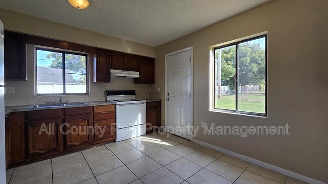 Building Photo - 248 Leelon Rd