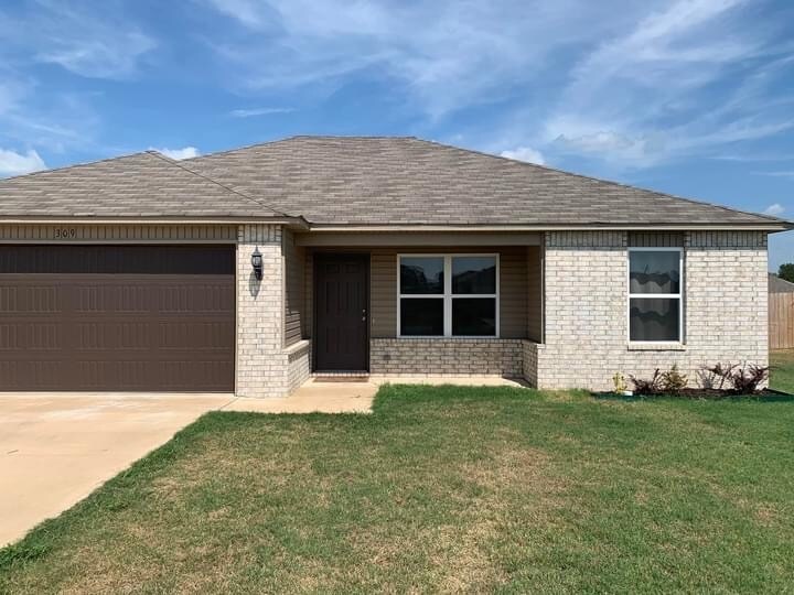 Primary Photo - 309 Harper Dr