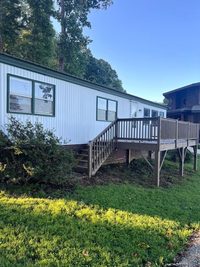 Building Photo - Lake Front Property For Rent