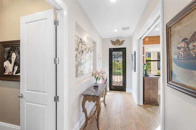 Foto del edificio - 351 E Boca Raton Rd