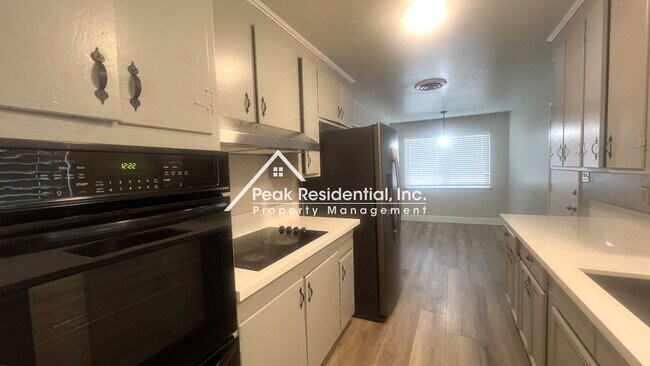 Foto del edificio - Wonderful 3bd/2ba House with Garage near F...