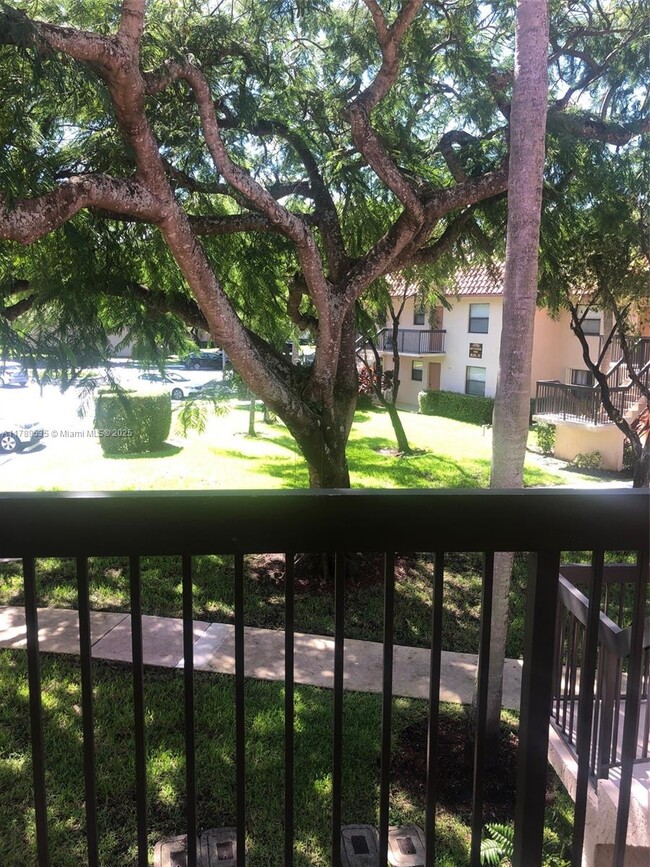 Building Photo - 15701 W Waterside Cir