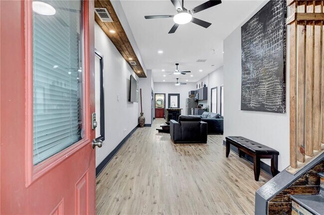 Foto del edificio - 494 Rockwell St SW