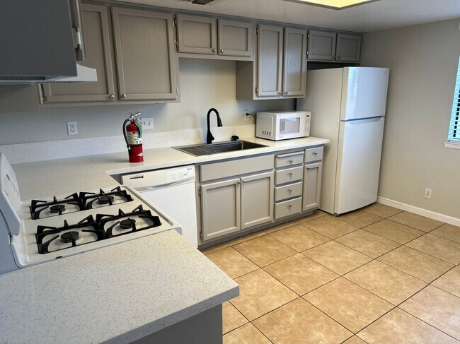 Foto del edificio - 429 S Sunset St