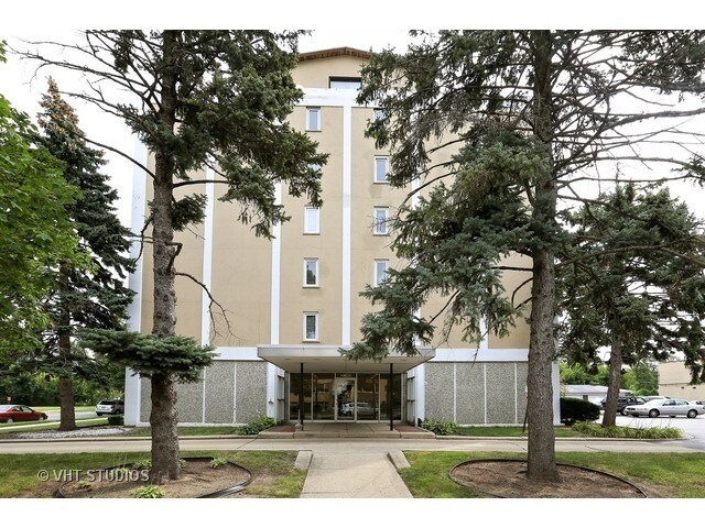 Foto principal - 5975 N Odell Ave