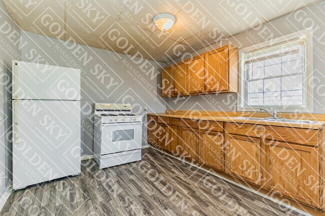 Foto del edificio - 115 E Willard St