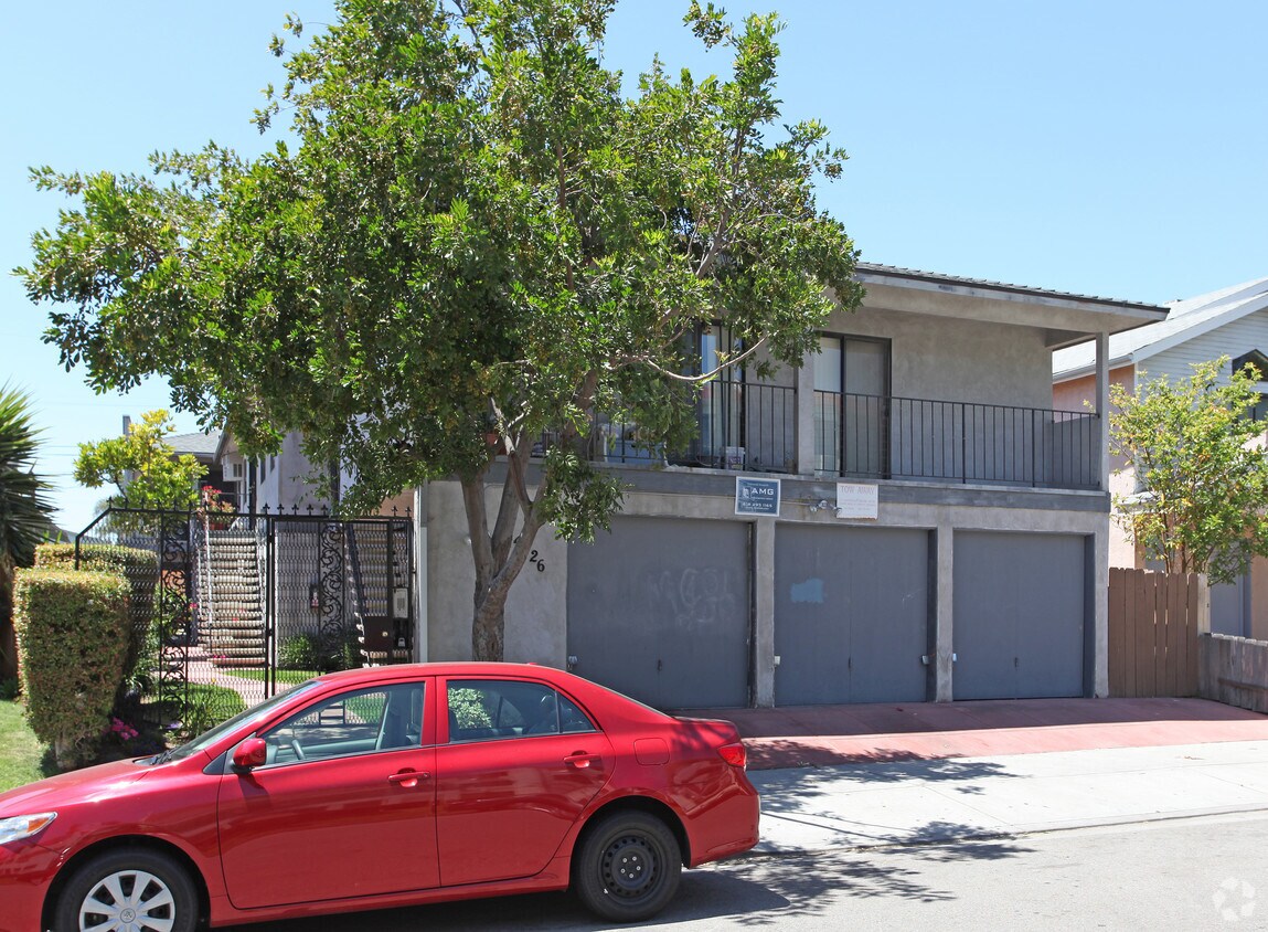 Foto del edificio - 4226 Chamoune Ave