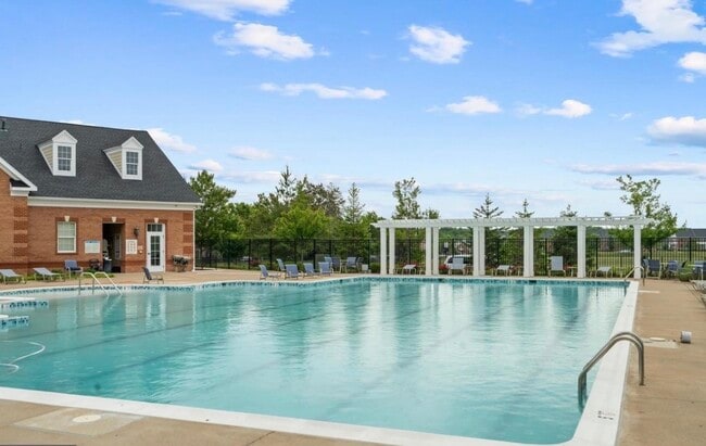 Building Photo - 23255 Milltown Knoll Sq