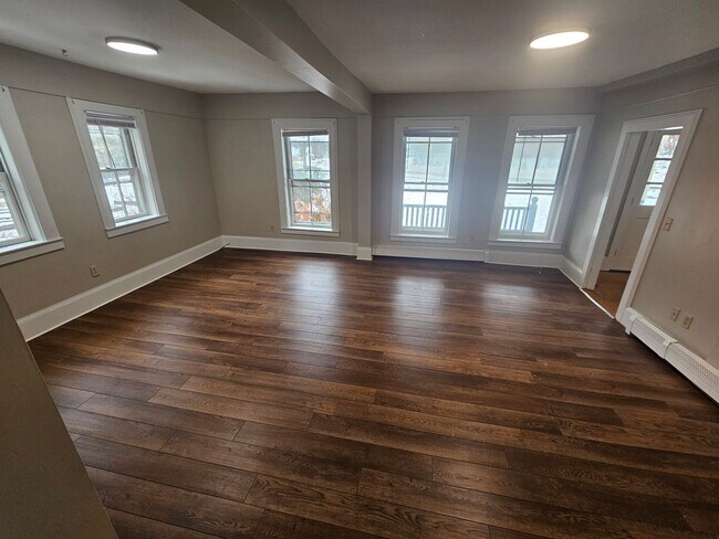 Foto del edificio - 414 N State St
