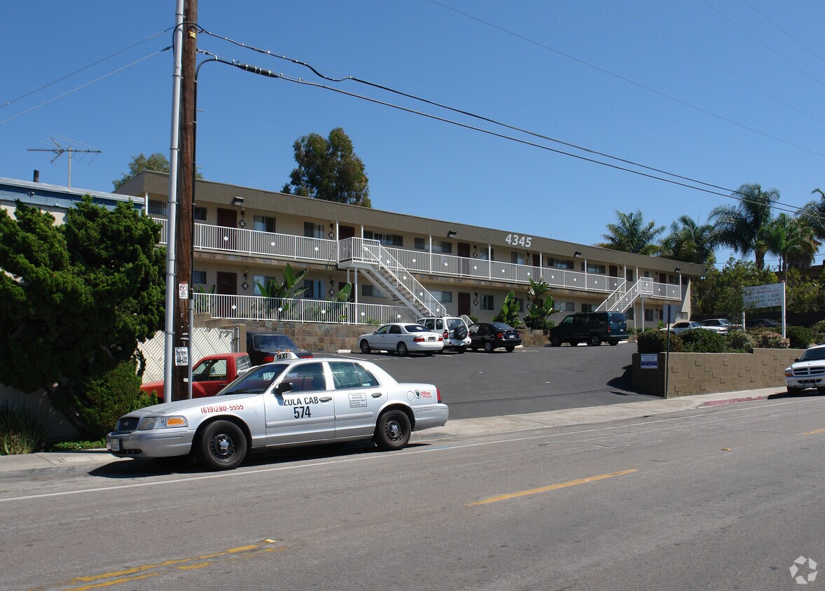 Primary Photo - Lowell Patio Apartments