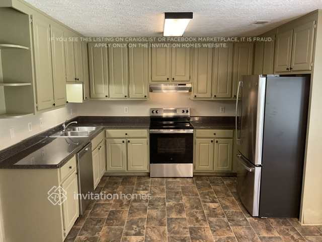 Building Photo - 120 Myrtle Grove Ln