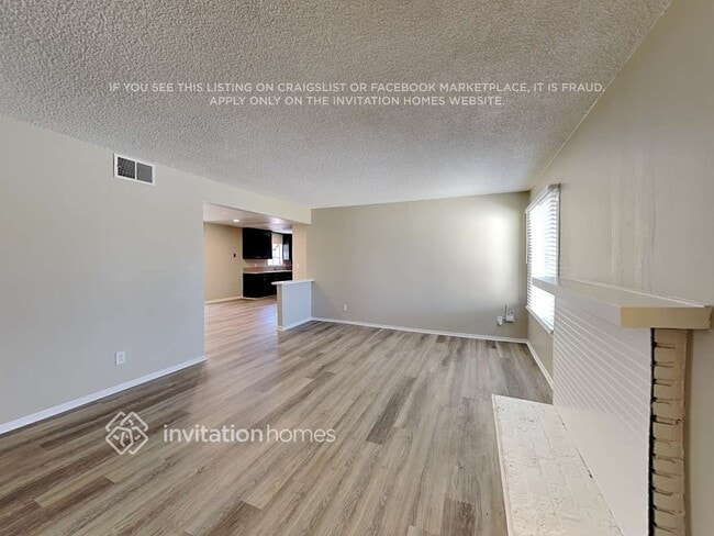 Building Photo - 10326 Pendleton St