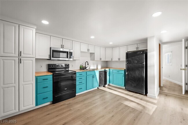 Foto del edificio - 4315 Ridgedale Ave