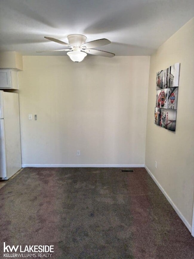 Building Photo - 14231 Ivanhoe Dr