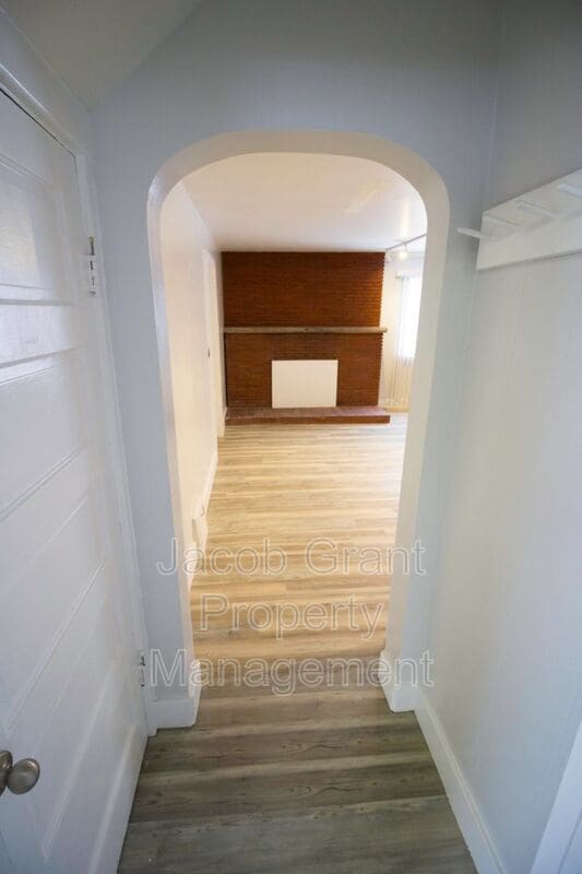 Foto del edificio - 2210 St Clair Rd