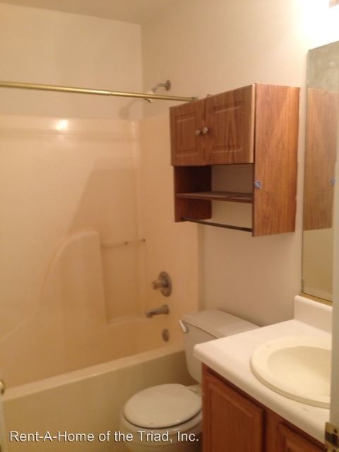 Building Photo - 2 br, 1 bath House - 2407 Veasley Street
