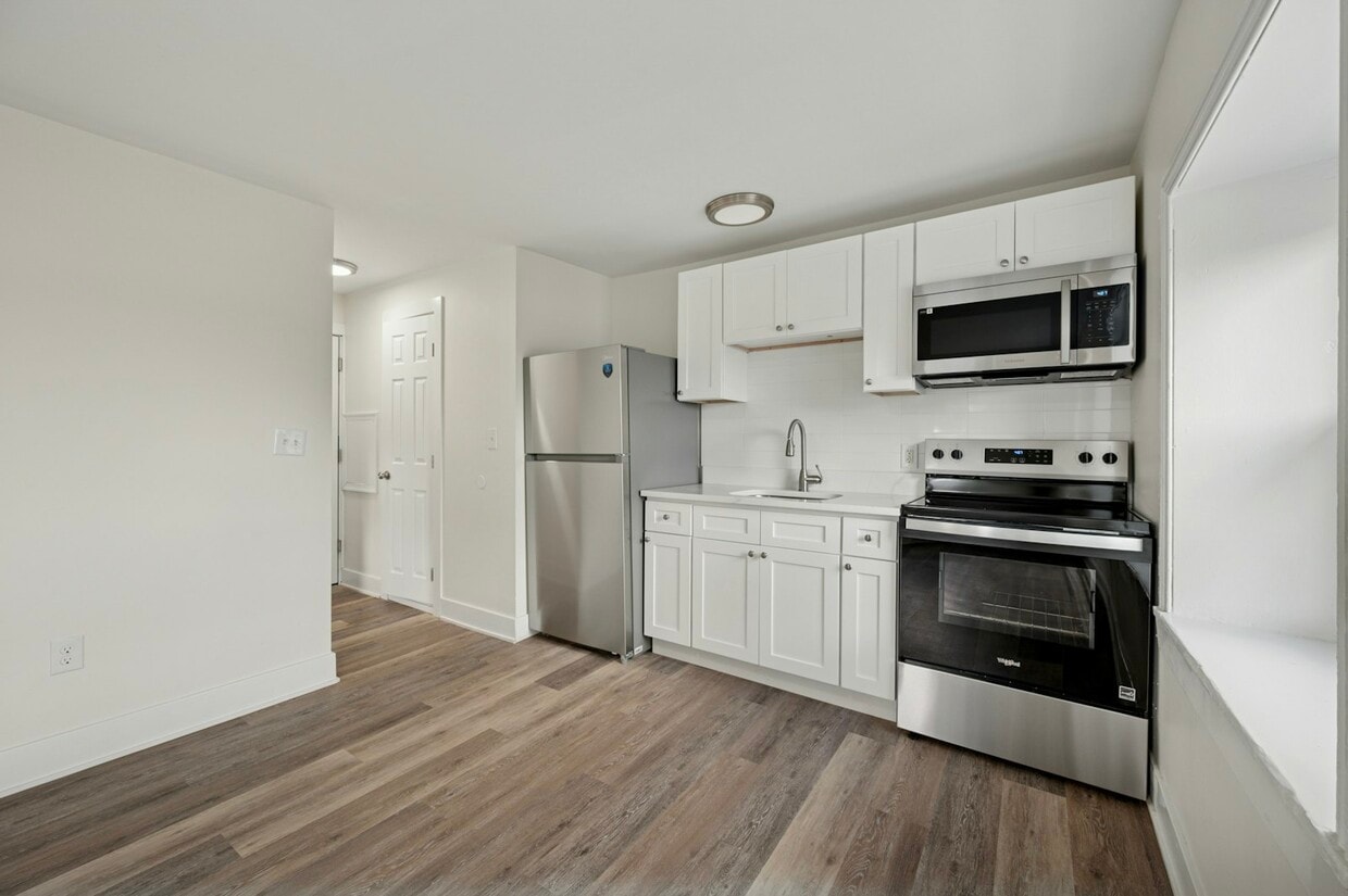 Photo - 109 West Queen Lane, Unit 111 - 3F