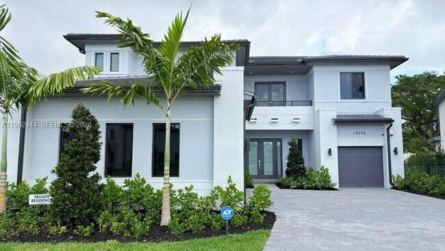 Foto del edificio - 19708 NE 14th Ave