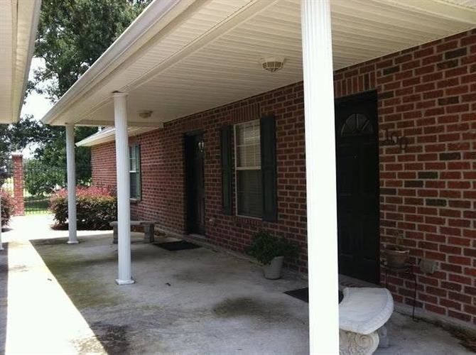 Building Photo - 102 Louisa Dr