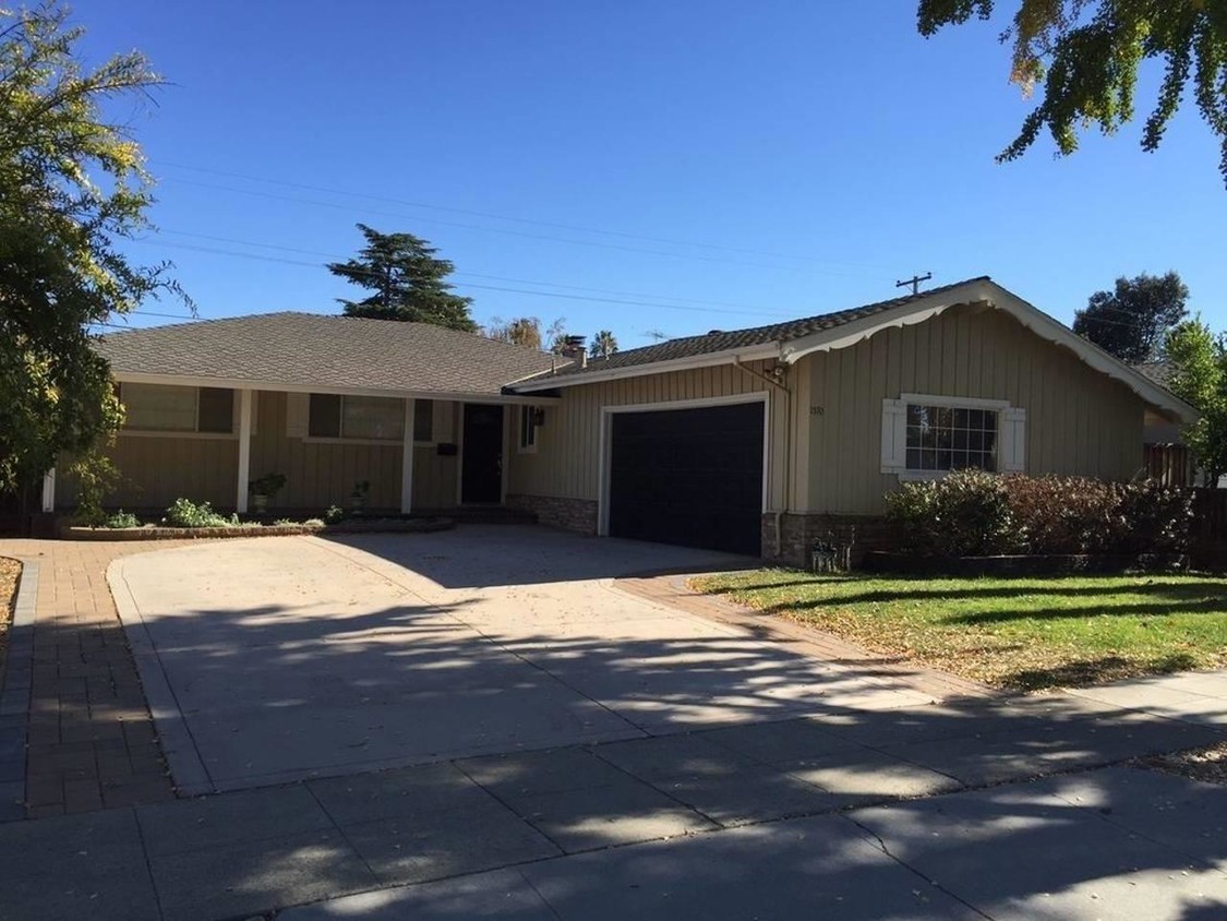 Foto principal - 1570 Quail Ave