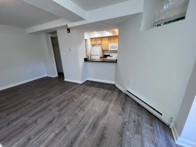 Building Photo - 105 Jersey St