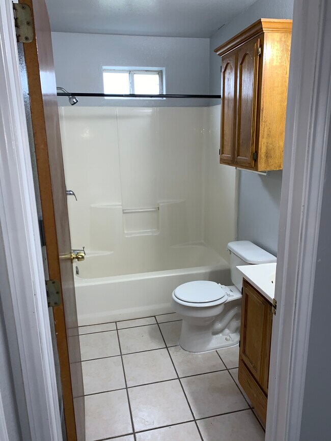 Bathroom - 5012 Austin Rd