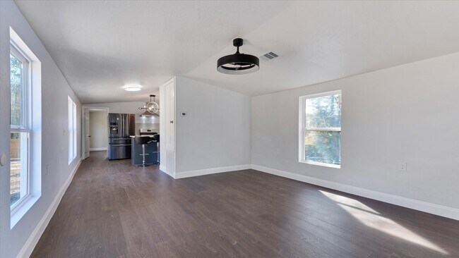 Foto del edificio - 65 County Rd 5002