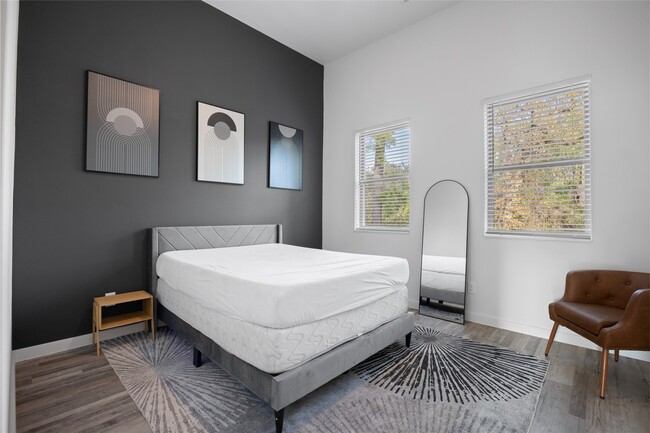 Building Photo - 13938 Bee Flower Ln