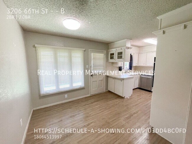 Building Photo - Beautiful 2/2 Home! Water Bill Included in...