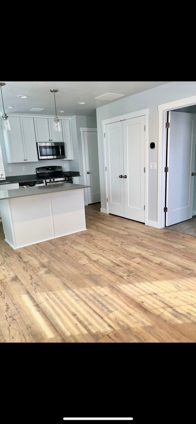 Building Photo - 10684 S Oquirrh Lake Rd