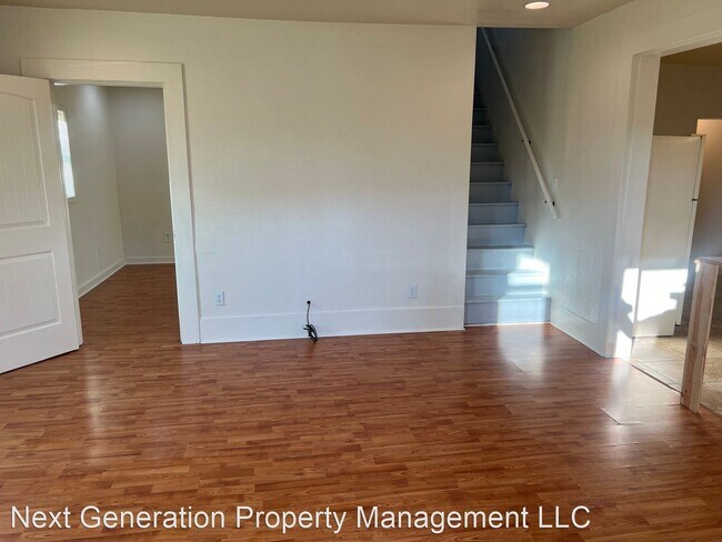 Building Photo - 5 br, 2 bath House - 1853 Garden Ave.