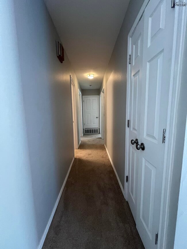 Foto del edificio - 704 W Rebecca Ave