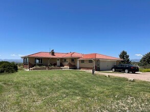 Building Photo - 7966 Elmwood Ln