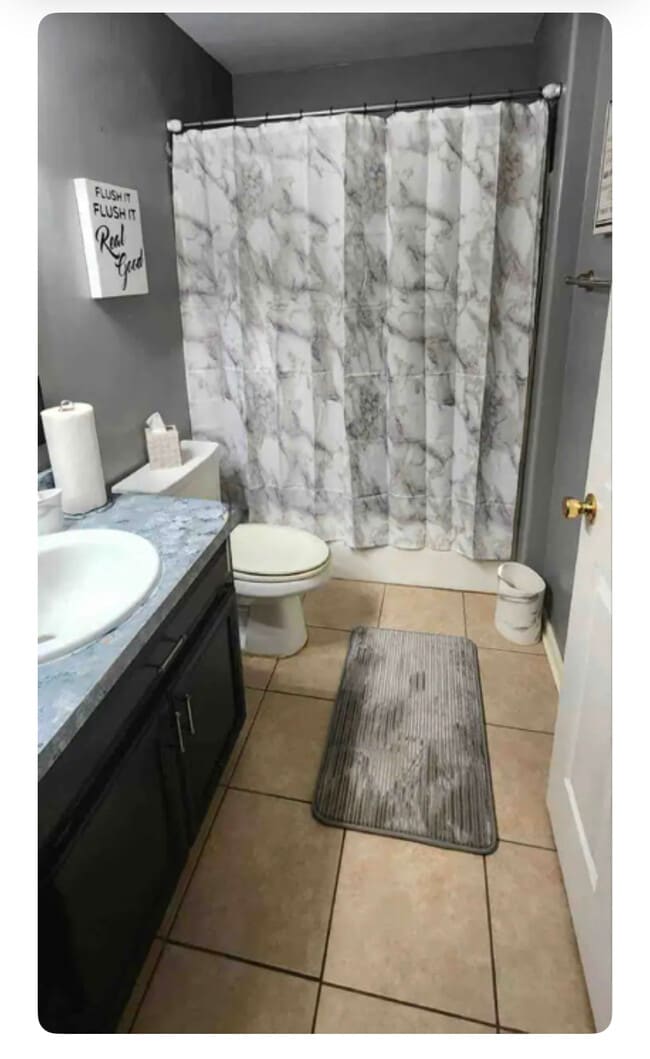 Foto del edificio - 1919 Saddle Brook Dr