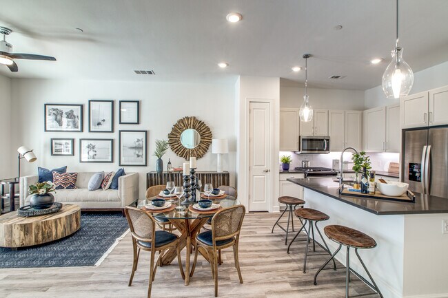 Building Photo - Move-In Special: One Month Free!