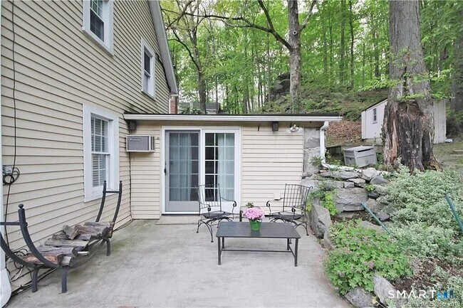 Foto del edificio - 1286 Long Ridge Rd