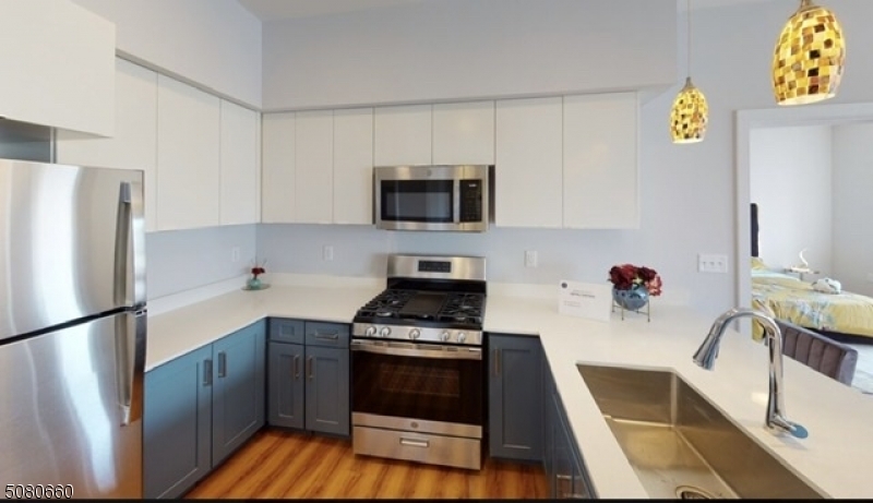 Primary Photo - 1120 E St Georges Ave