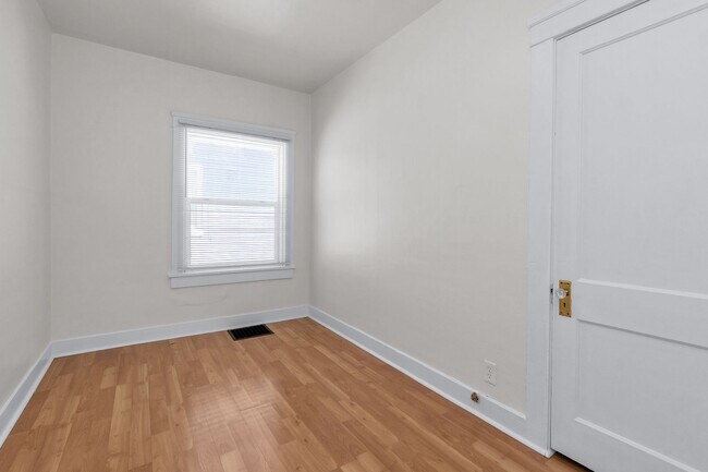 Building Photo - Eccles-Triplex