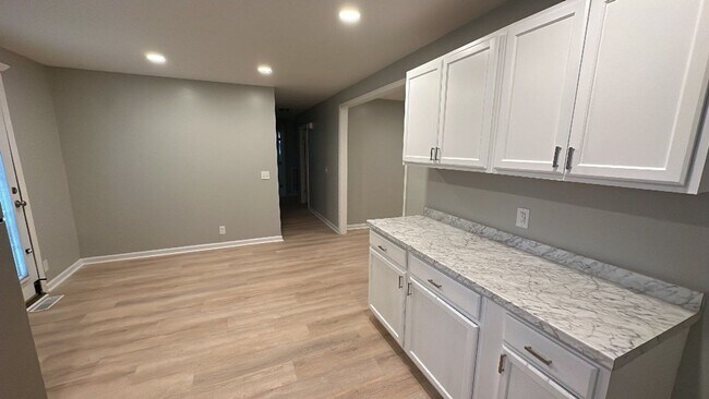 Foto del edificio - Beautiful, 4 Bedroom, 3 Bath House in Nash...